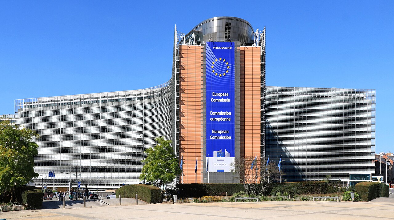 Budynek Berlaymont, siedziba Komisji Europejskiej, w Brukseli; zdjęcie wykonano 14 września 2019 r. Zdjęcie archiwalne; nie przedstawia opisywanego zdarzenia Plik bez zmian redakcyjnych; miniatura dopasowana do układu strony.
