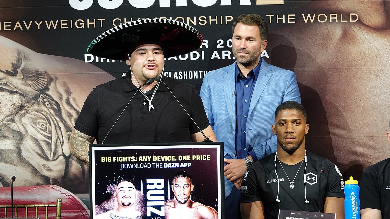 Andy Ruiz Jr. podczas konferencji prasowej zapowiadającej rewanż z Anthonym Joshuą, 5 września 2019 r., Lower Manhattan. Zdjęcie archiwalne; nie przedstawia opisywanego zdarzenia Plik bez zmian redakcyjnych; miniatura dopasowana do układu strony.