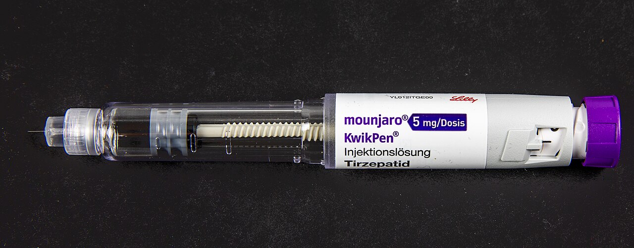 Mounjaro KwikPen zawierający tirzepatyd, sfotografowany 16 stycznia 2025 r. Zdjęcie archiwalne; nie przedstawia opisywanego zdarzenia Plik bez zmian redakcyjnych; miniatura dopasowana do układu strony.
