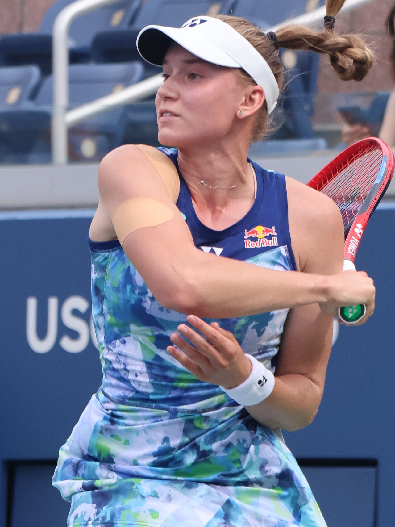 Elena Rybakina podczas meczu pierwszej rundy US Open, 28 sierpnia 2023 r. Zdjęcie archiwalne; nie przedstawia opisywanego zdarzenia Plik bez zmian redakcyjnych; miniatura dopasowana do układu strony.
