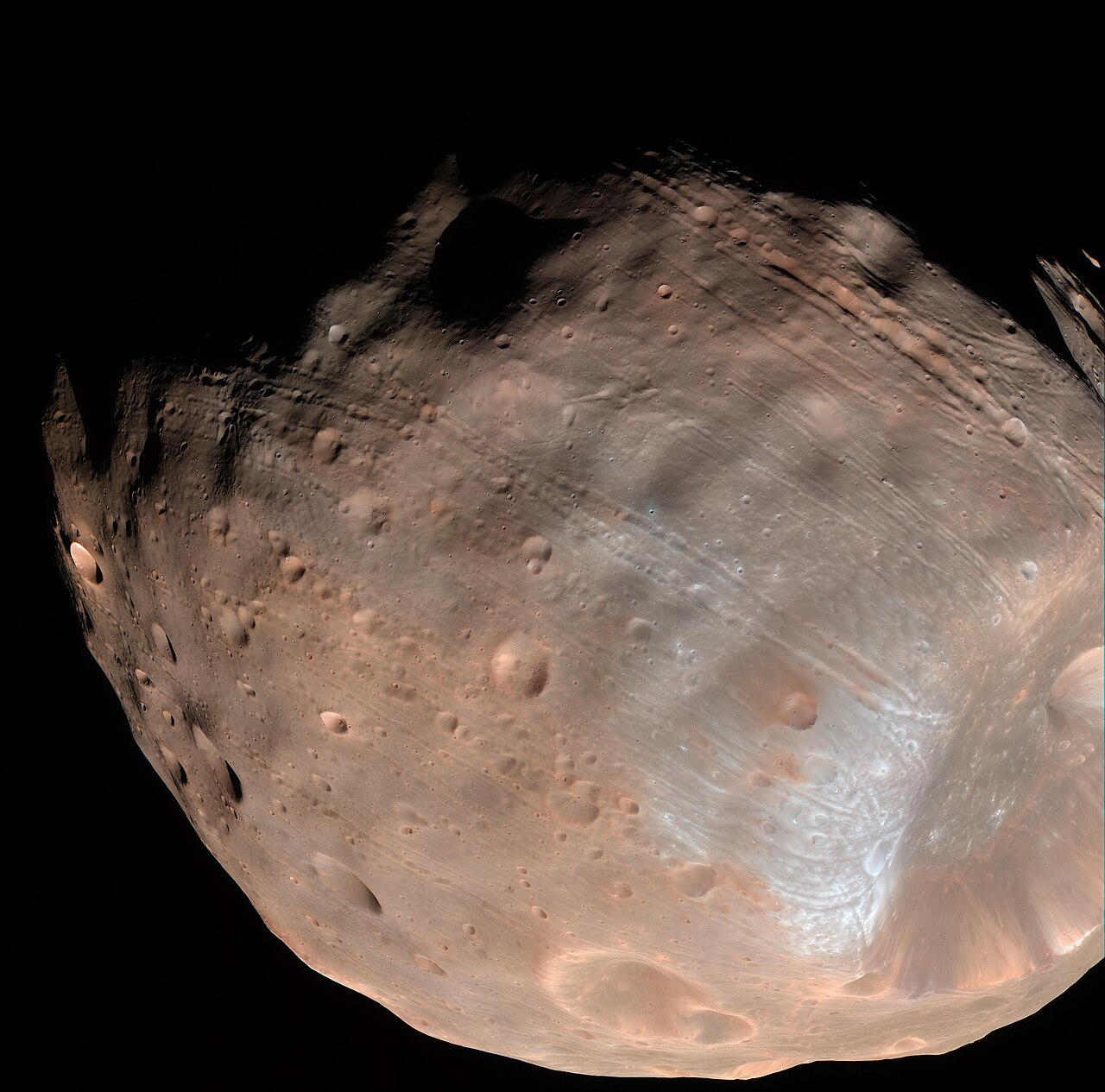 Phobos, jeden z księżyców Marsa, sfotografowany 23 marca 2008 r. Zdjęcie archiwalne; nie przedstawia opisywanego zdarzenia Plik bez zmian redakcyjnych; miniatura dopasowana do układu strony.
