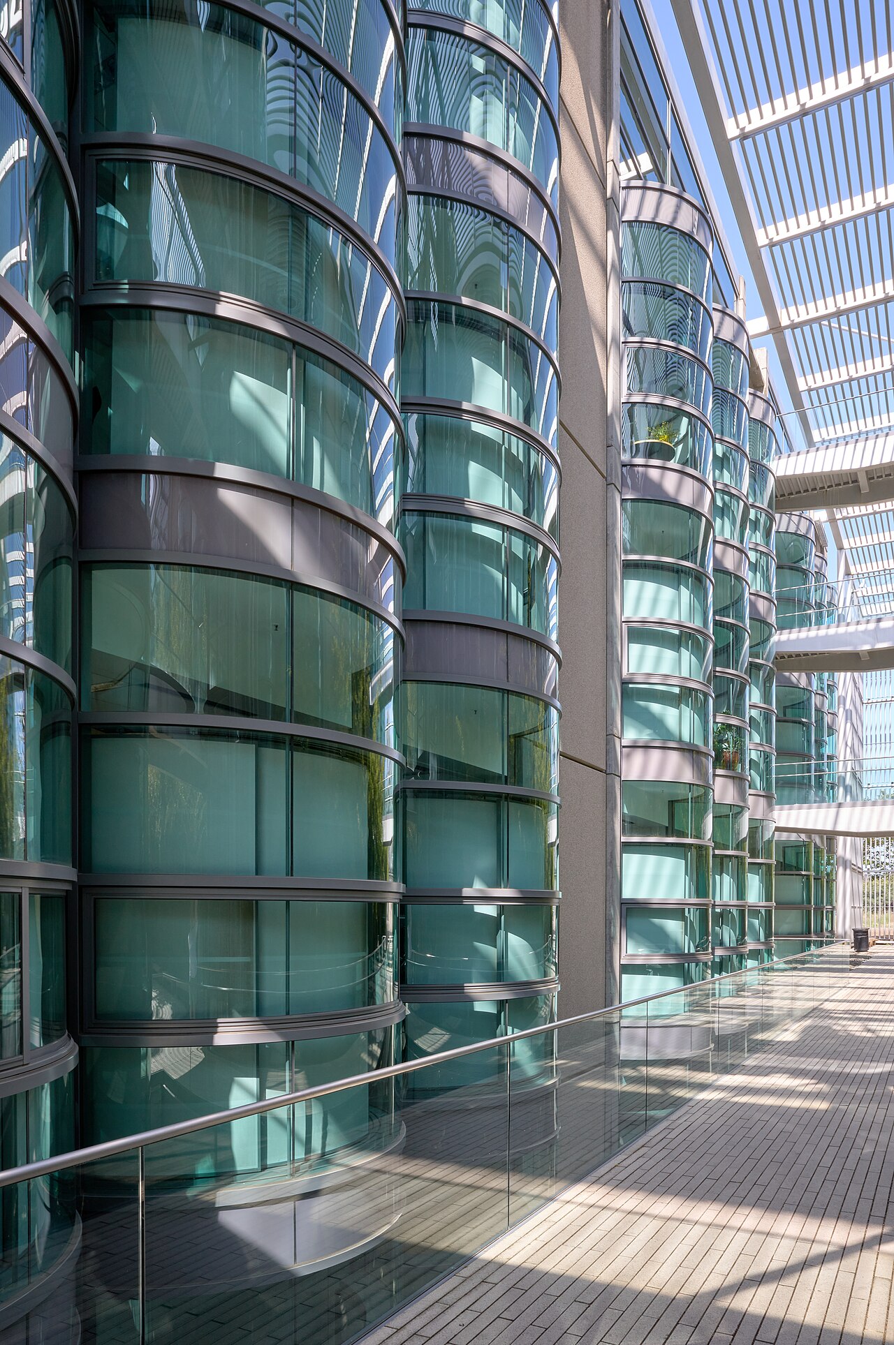 Zewnętrzny widok Center for Clinical Sciences Research na kampusie Stanford University w Stanford w Kalifornii, 16 czerwca 2025 r. o godz. 09:48:30. Zdjęcie archiwalne; nie przedstawia opisywanego zdarzenia Plik bez zmian redakcyjnych; miniatura dopasowana do układu strony.