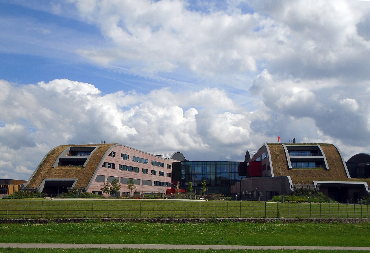 Szpital Alder Hey w Liverpoolu widziany z parku Springfield, 3 czerwca 2017 r. Zdjęcie archiwalne; nie przedstawia opisywanego zdarzenia Plik bez zmian redakcyjnych; miniatura dopasowana do układu strony.